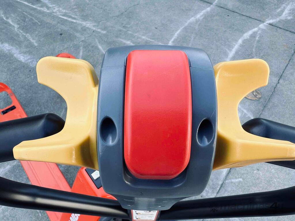 Hangcha 1.5t Pallet Truck CBD15-WS - 10 Amp Electric 1.4m Turn Radius